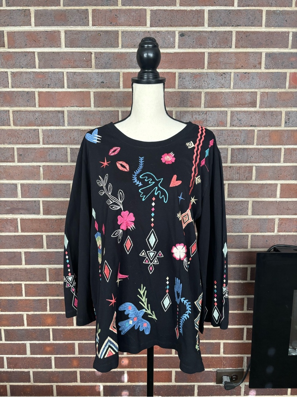 NWT JOHNNY WAS MILLEY KIMONO SLEEVE TEE Embroidered Black Cotton XL - Picture 2 of 7